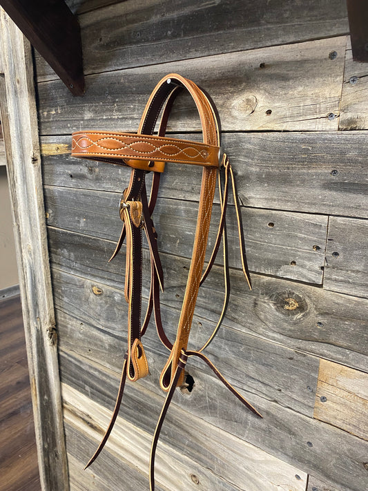 Browband headstall with decorative stitching